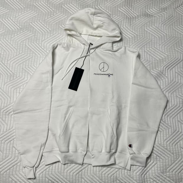 Super Rare 피스마이너스원 x 꼴레뜨 앞절개 후드티