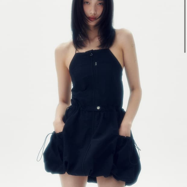 러닝하이 SLEEVELESS BALOON MINI DRESS