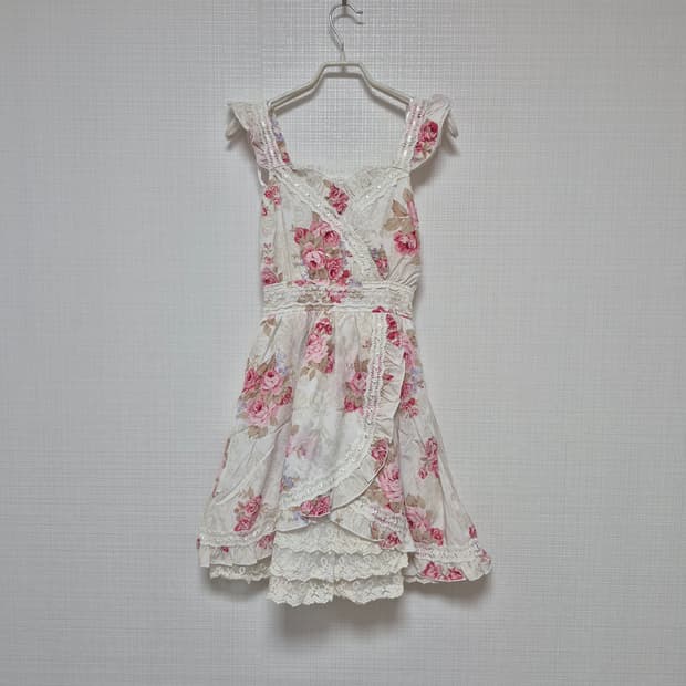 리즈리사 샘플 초고전템 한정판 파티스타일 플로럴드레스