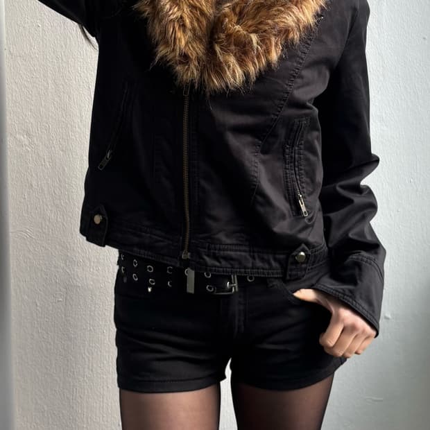 Vintage Black Fur Collar Zip-Up Jacket