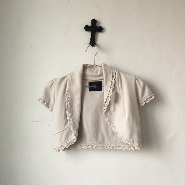 Lace trimming boleroLace trimming bolero