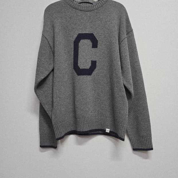 커버낫 레터링 니트 스웨터 그레이