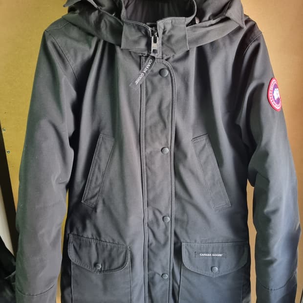 캐나다구스 여성 하프패딩 