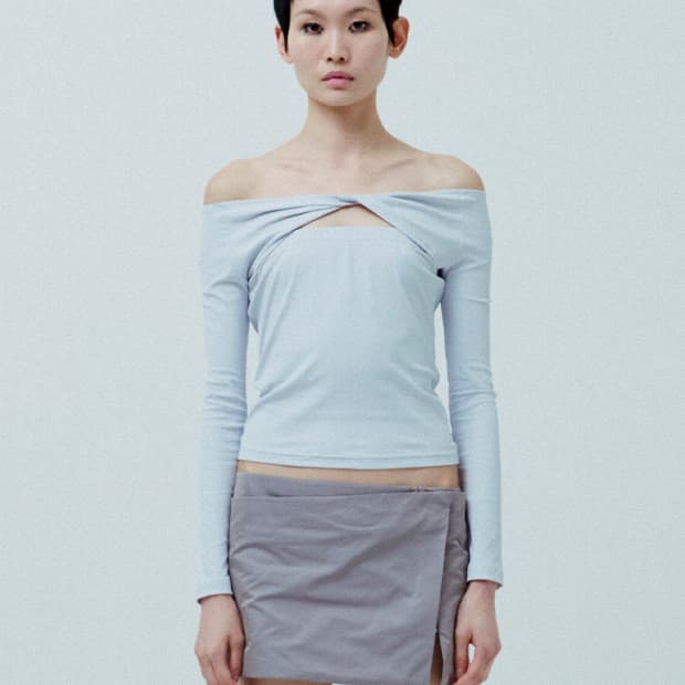 LAYERED TWIST TOP (LIGHT GRAY)