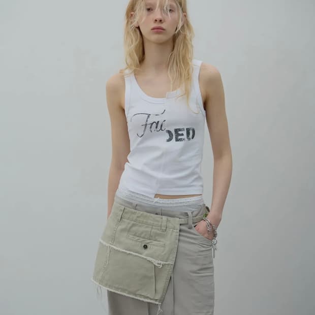 LCDC tm SPLIT GRAPHIC TANK TOP