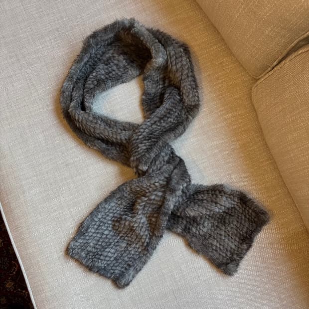 천연밍크 니팅 목도리 딥그레이