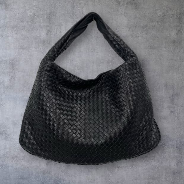 보테가베네타 Bottega Veneta 블랙 인트레치아토 호보 숄더백
