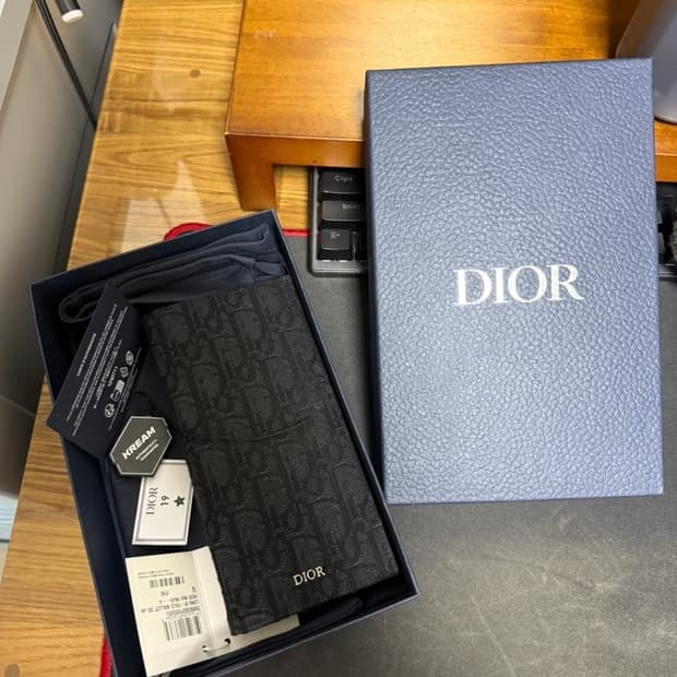 디올 오블리크 장지갑