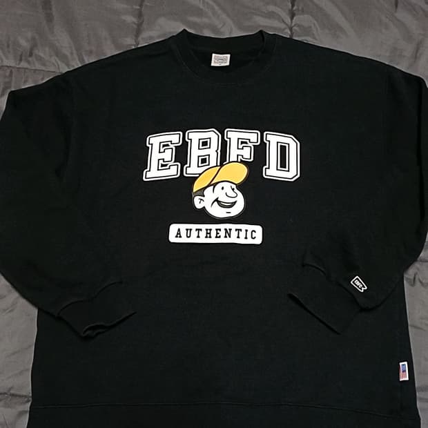 이벳필드 오버핏맨투맨 105 가슴60 기장71