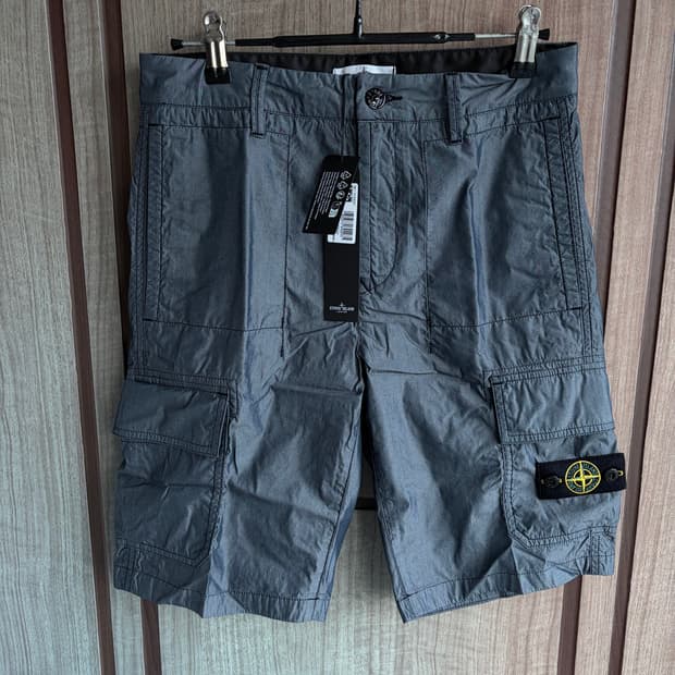 [새상품]스톤아일랜드 버뮤다 카고 쇼츠 네이비 블루 12A