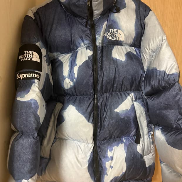 슈프림x노스페이스 블리치드 데님 눕시