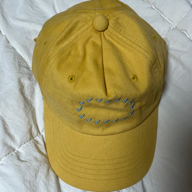 어썸니즈 옐로우 캡