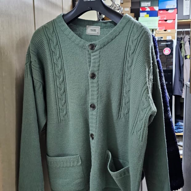 어나더오피스 건지 가디건 라이트그린 1(95)사이즈