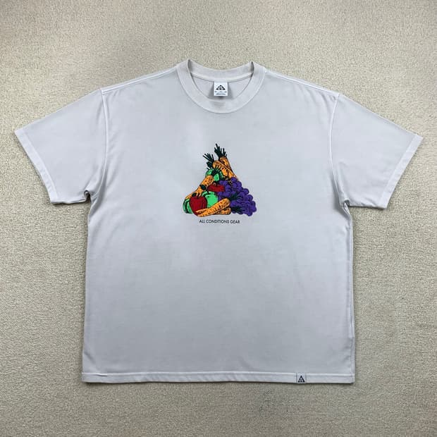 나이키 ACG 그래픽 로고 티셔츠 화이트