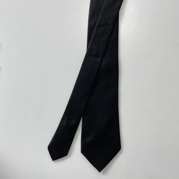 BELLUMORE 블랙 100실크넥타이 8.7cm