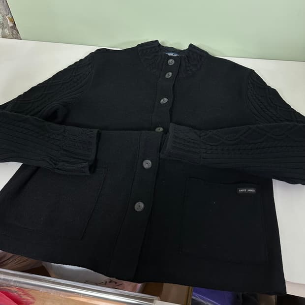 우먼L 세인트제임스 블랙 꽈배기 하이넥 가디건