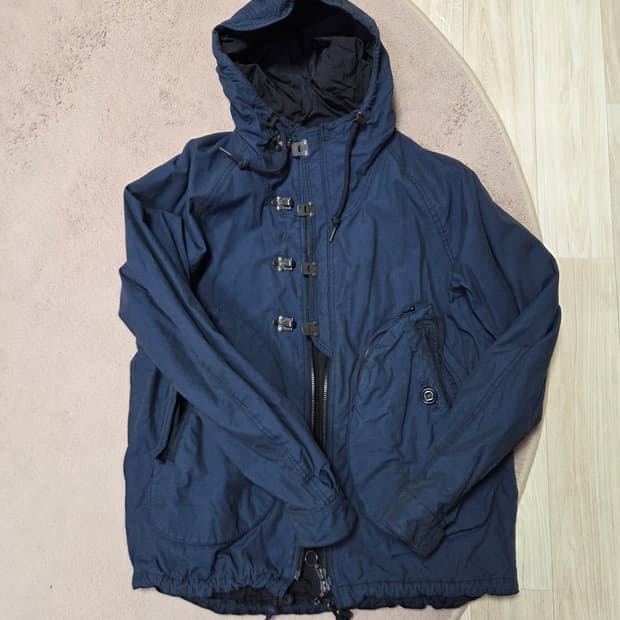 이스트로그 덱파카 L