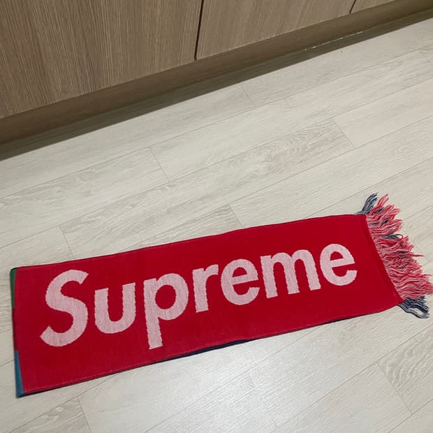 슈프림 유니폼 익스페리먼트 머플러