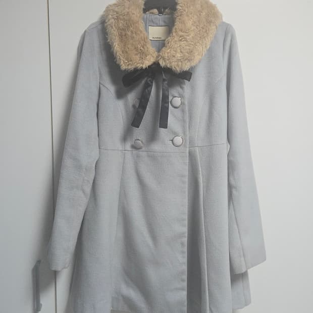 올리브 데 올리브 뮤트블루 리본 코트