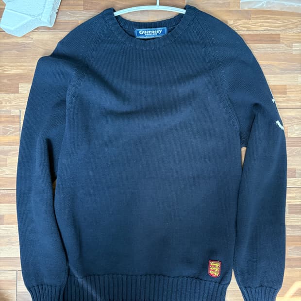 건지울른스 니트 S