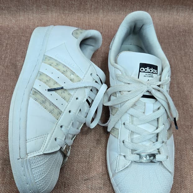 아디다스 240mm-  슈퍼스타 화이트 스니커즈  