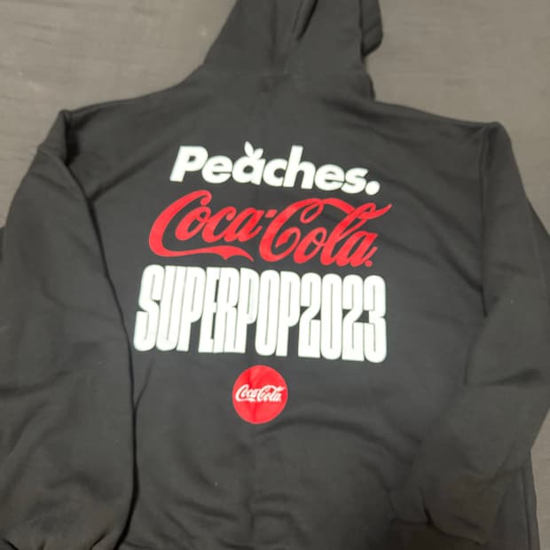 정품새제품 피치스 코카콜라 후드 블랙 XL