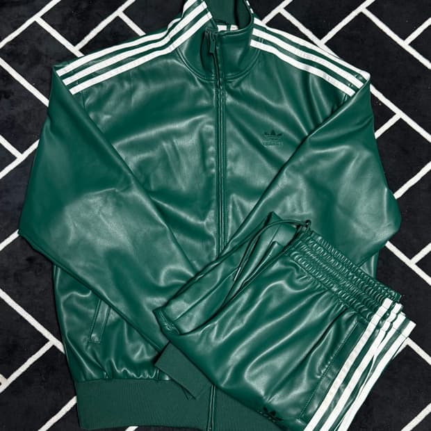 아디다스 포우레더 셋업