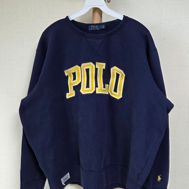 폴로 네이비 로고 맨투맨