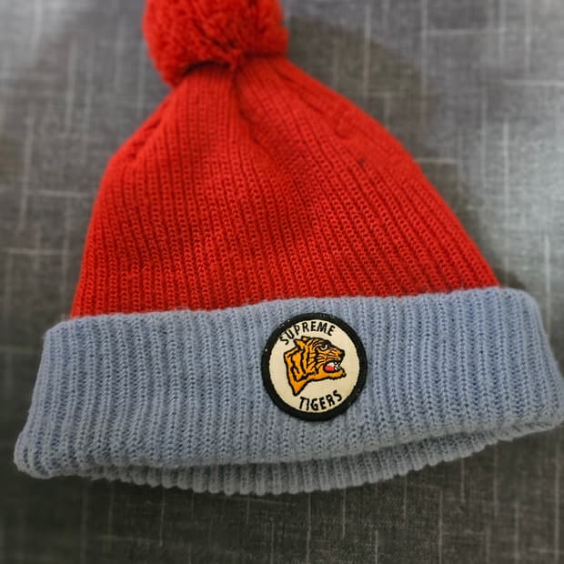 슈프림 타이거 방울비니