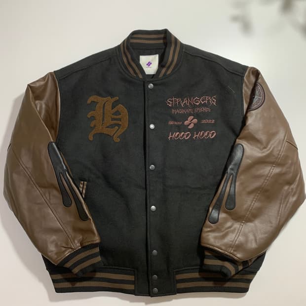 후드후드 에일리언 바시티 자켓 브라운