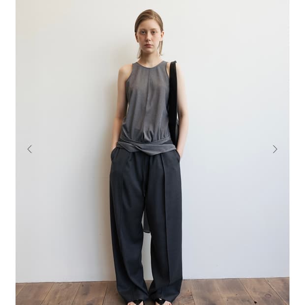 le17septembre SELF-TIE SLEEVELESS BLOUSE