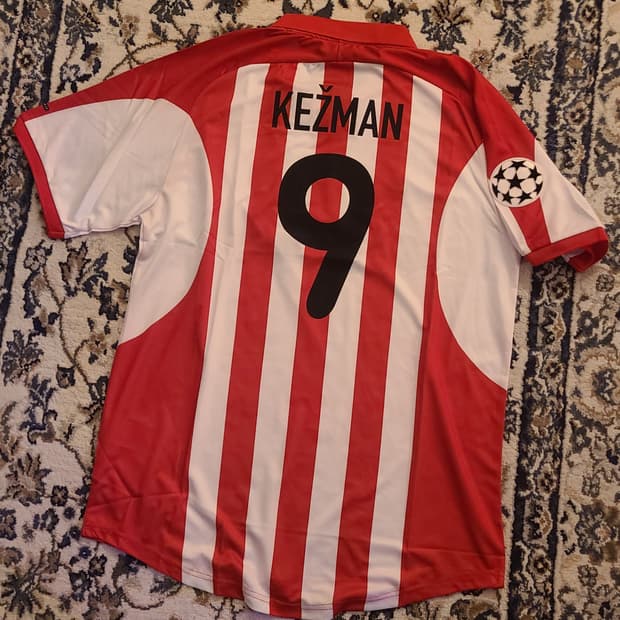 PSV 케즈만 유니폼