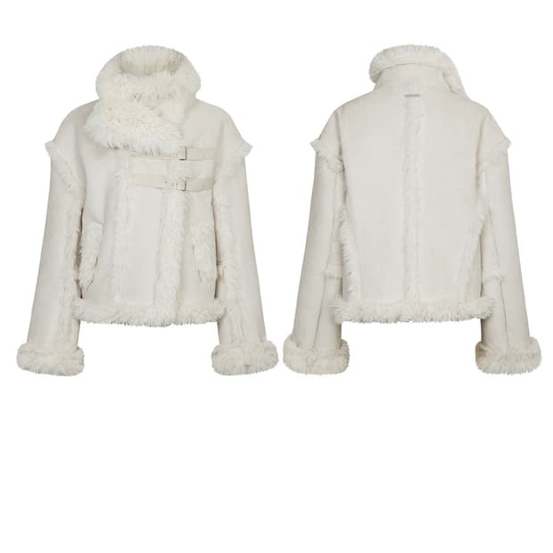 Pain or pleasure 페오플 무스탕 구해요