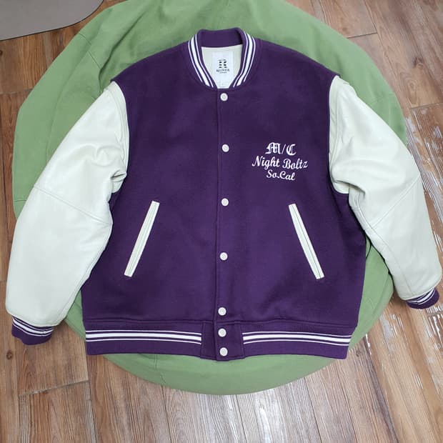 리오버 바시티 자켓, m사이즈