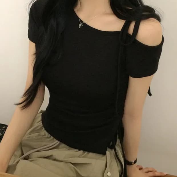 에이블리 반팔 언발 오프숄더 검정