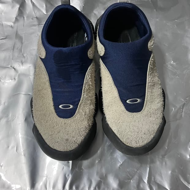 오클리 브레인데드 샌드블루