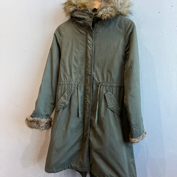 EARTH JPN 어스뮤직 퍼 모즈 피쉬테일 파카