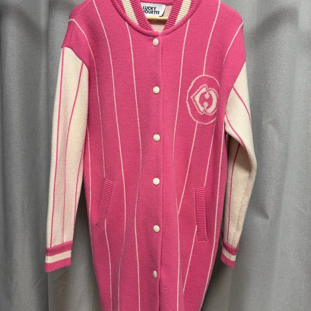 럭키슈에뜨 핑크 니트 야구 점퍼 FREE size