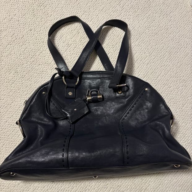 입생로랑 YSL 뮤즈백 네이비 m사이즈