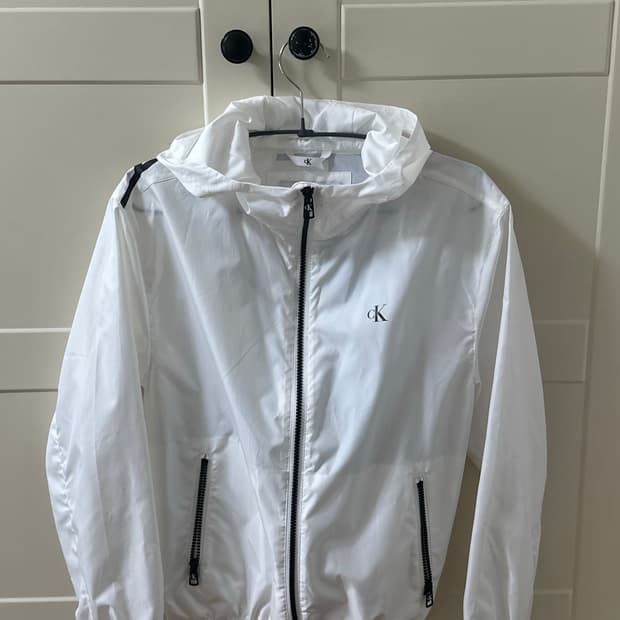캐빈클라인 바람막이(여성)