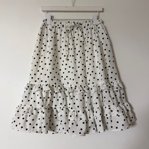 새상품 여자 도트 프릴 캉캉 미디스커트