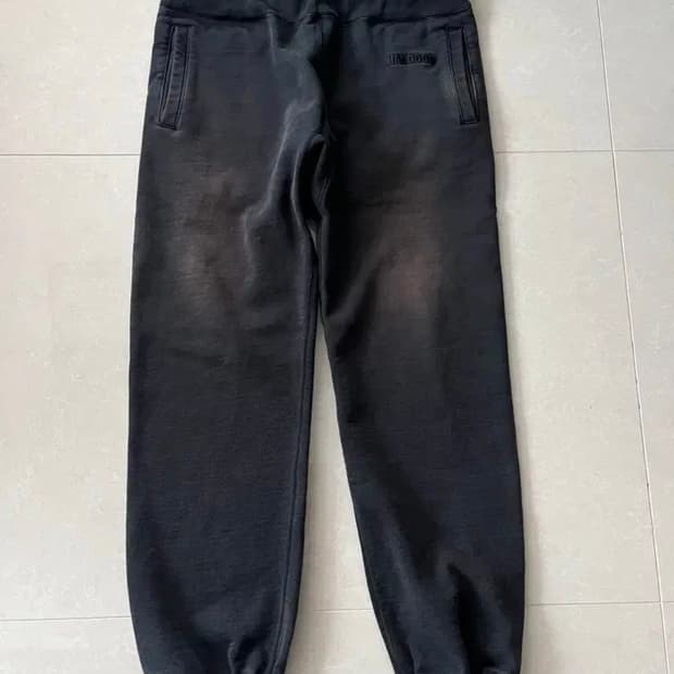 언더커버 스웻팬츠