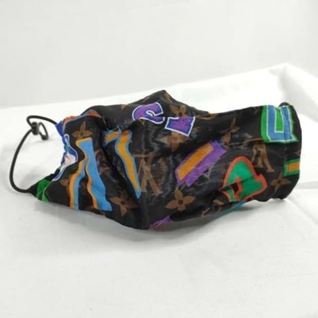 [예약] 루이비통 X NBA 콜라보 드로스트링 백 & 마스크 세트