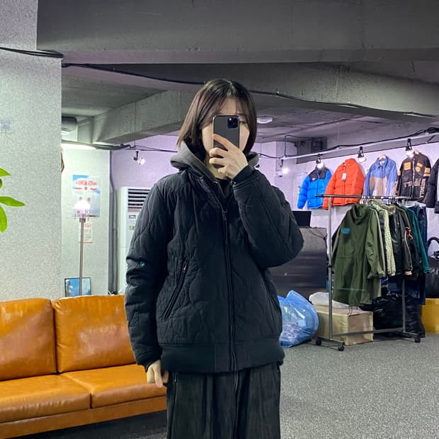 리바이스 웨이브 퀄팅 미니멀 집업B4333