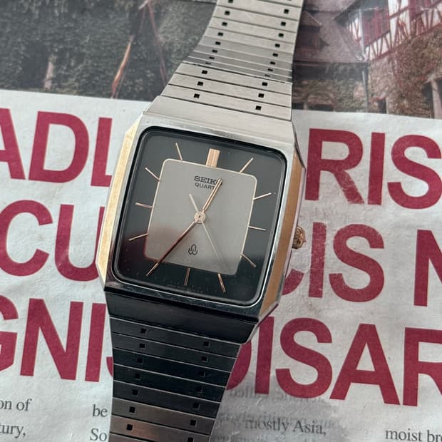 세이코 Seiko 쿼츠 스퀘어 투톤 다이얼