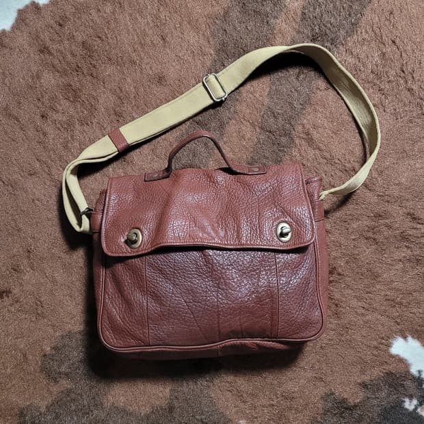 미국산 남녀공용 가죽 숄더백(31*28)