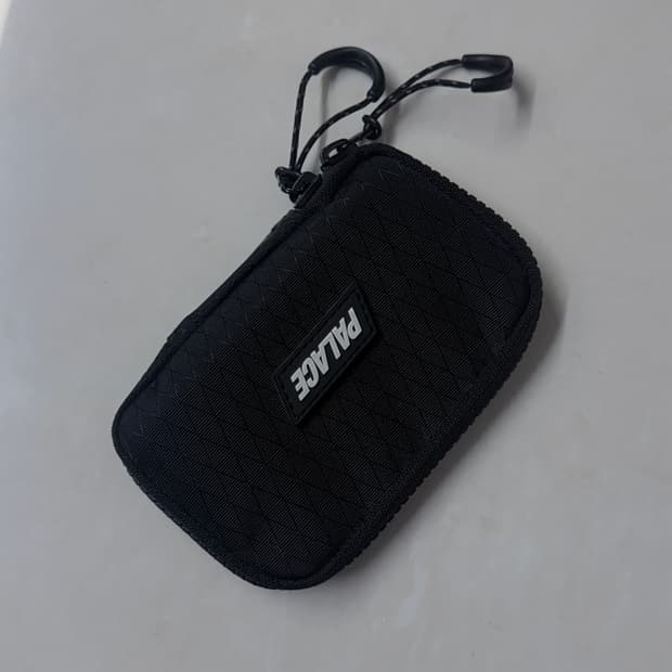 팔라스 코듀라 Y 립 카드 월렛 블랙 - 24SS