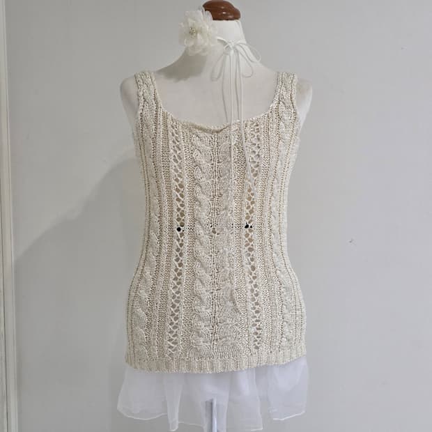 뉴욕빈티지) 아이보리 모리걸 케이블 슬리브리스 니트 시스루탑