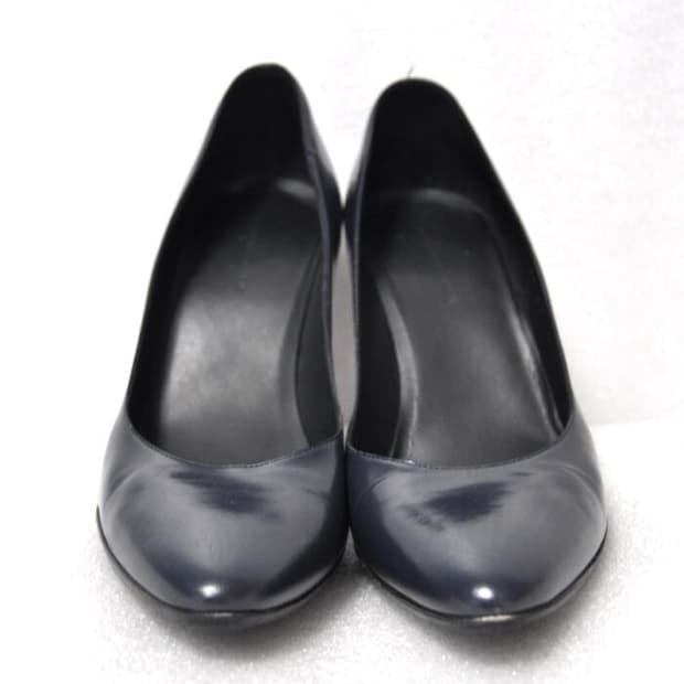 발렌시아가/여성에나멜유광펌프스구두(사이즈240)정품