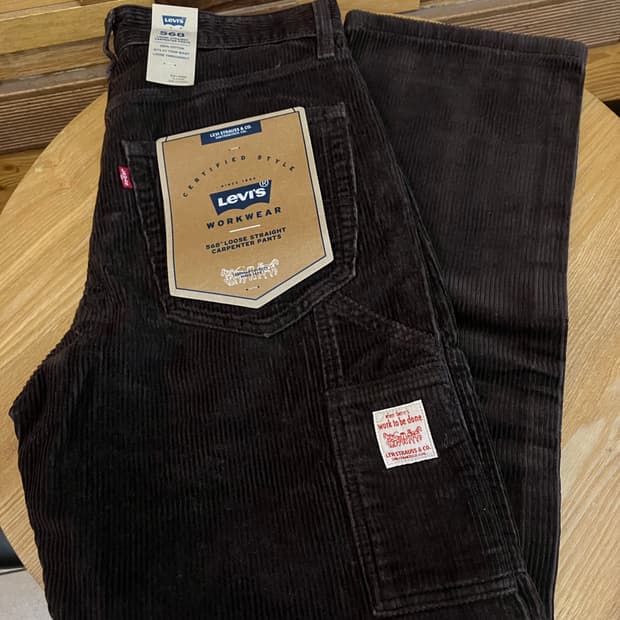 Levis 리바이스 - 568 카펜터 코듀로이 팬츠